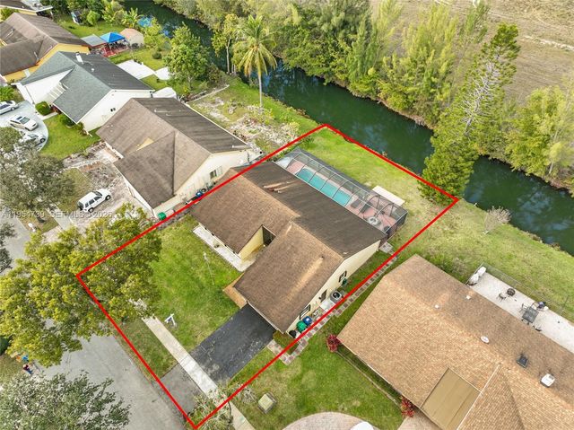 8507 NW 54th Ct, Lauderhill, FL 33351