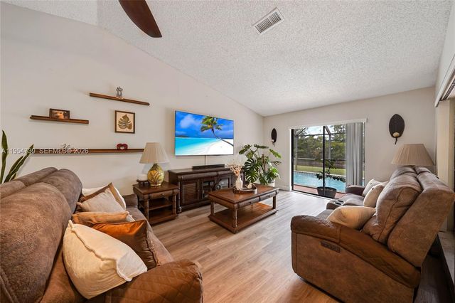 8507 NW 54th Ct, Lauderhill, FL 33351