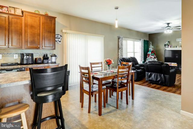 2027 MALLARD LN, Lebanon, PA 17046