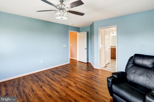 2027 MALLARD LN, Lebanon, PA 17046