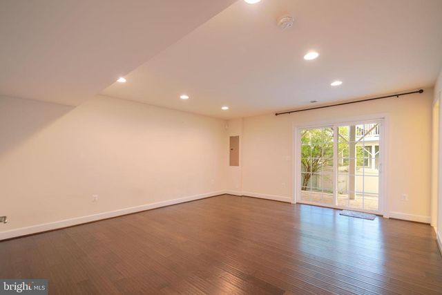 10739 CALEDONIA MEADOW DR, Manassas, VA 20112