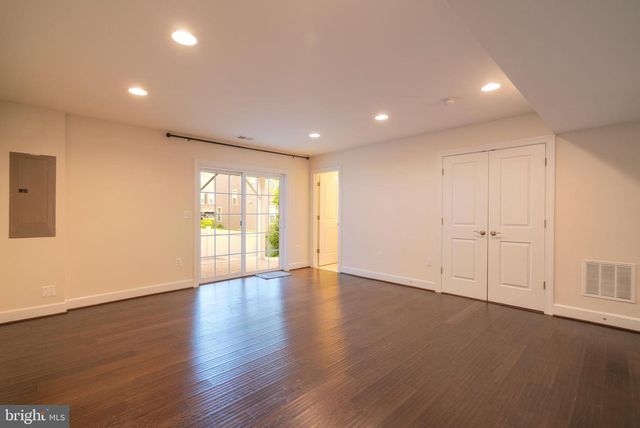 10739 CALEDONIA MEADOW DR, Manassas, VA 20112