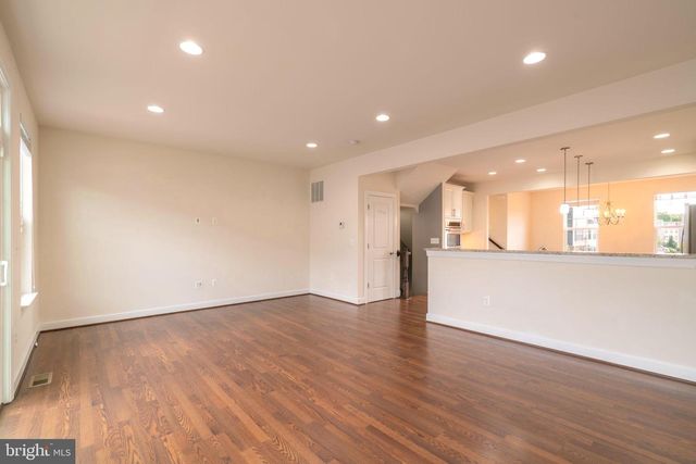 10739 CALEDONIA MEADOW DR, Manassas, VA 20112
