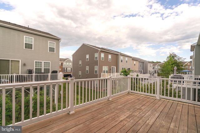 10739 CALEDONIA MEADOW DR, Manassas, VA 20112