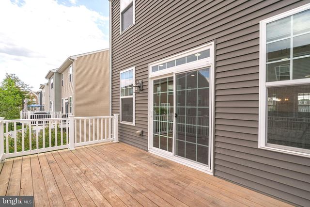 10739 CALEDONIA MEADOW DR, Manassas, VA 20112