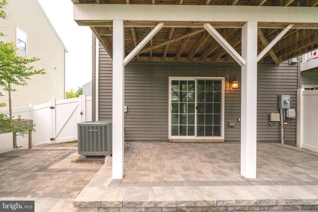 10739 CALEDONIA MEADOW DR, Manassas, VA 20112