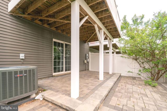 10739 CALEDONIA MEADOW DR, Manassas, VA 20112