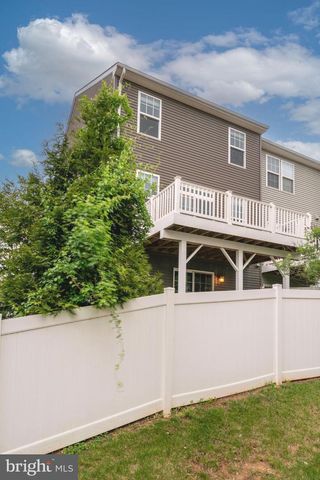 10739 CALEDONIA MEADOW DR, Manassas, VA 20112