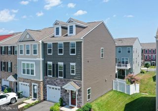 10739 CALEDONIA MEADOW DR, Manassas, VA 20112