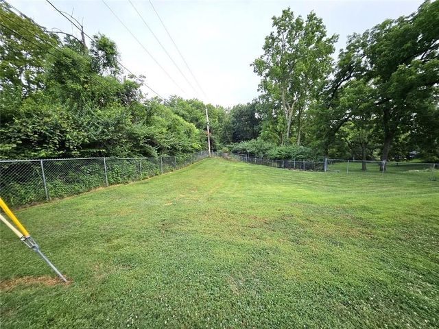 5831 N Ava Avenue, Kansas City, MO 64151