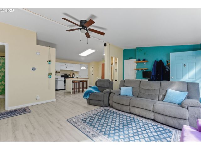 12735 Se 26TH Ave, Milwaukie, OR 97222