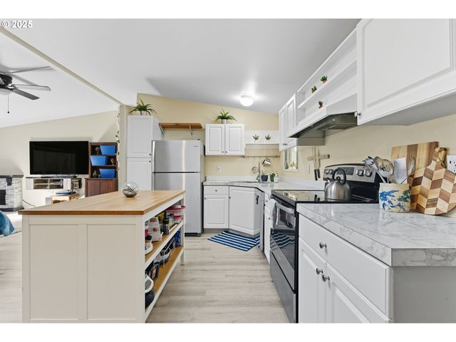 12735 Se 26TH Ave, Milwaukie, OR 97222