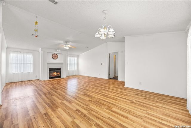 611 Hedgestone, Canyon Lake, TX 78133