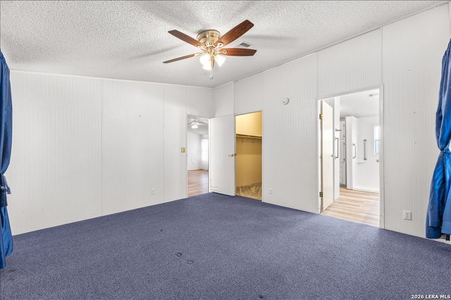 611 Hedgestone, Canyon Lake, TX 78133