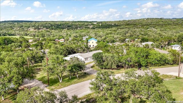 611 Hedgestone, Canyon Lake, TX 78133