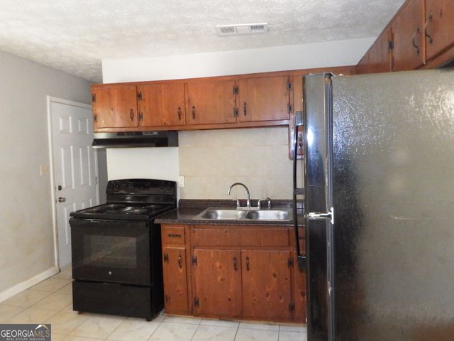 261 Whipporwill Way, Riverdale, GA 30274