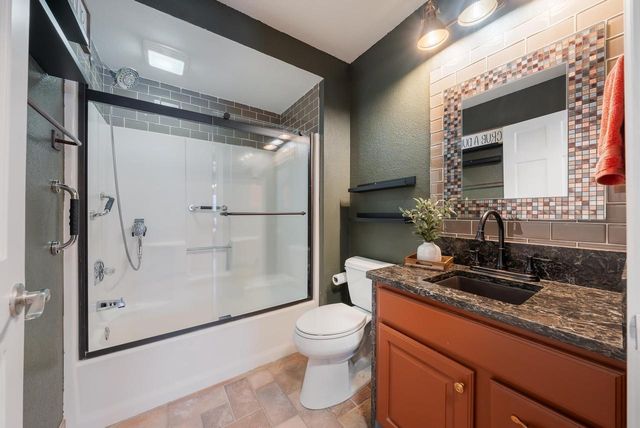 423 VAN STREET, Neenah, WI 54956