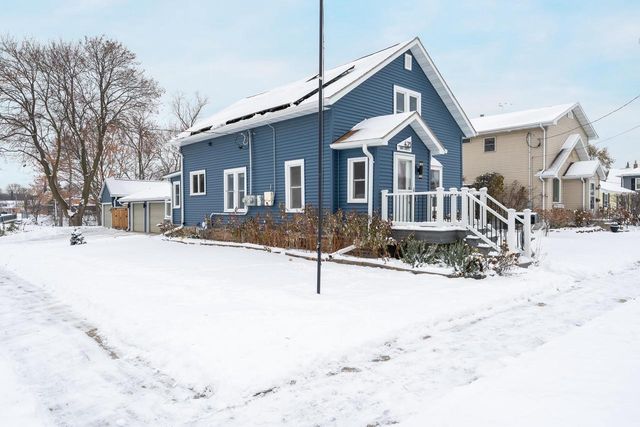 423 VAN STREET, Neenah, WI 54956