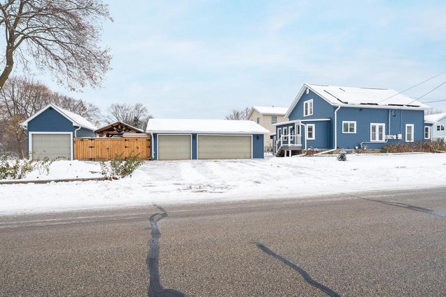 423 VAN STREET, Neenah, WI 54956