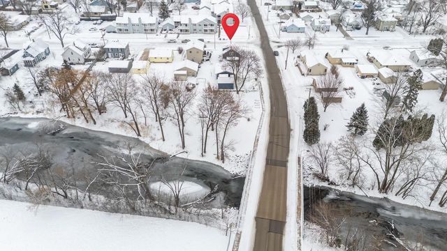 423 VAN STREET, Neenah, WI 54956