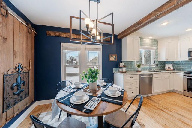 423 VAN STREET, Neenah, WI 54956