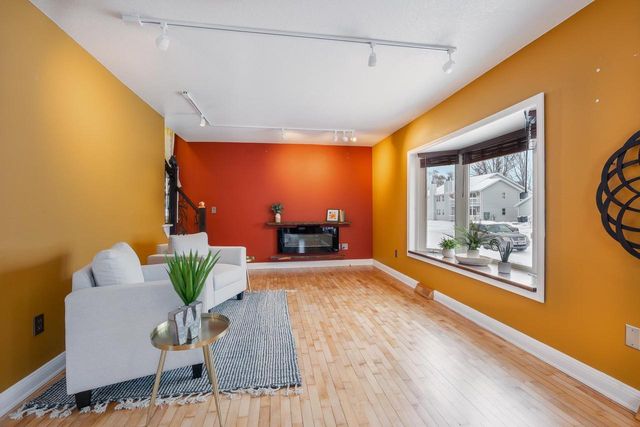 423 VAN STREET, Neenah, WI 54956