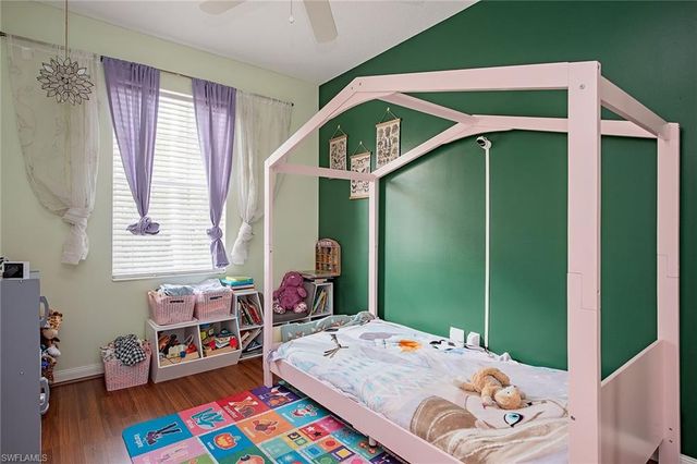 5697 Cove CIR # 42, Naples, FL 34119