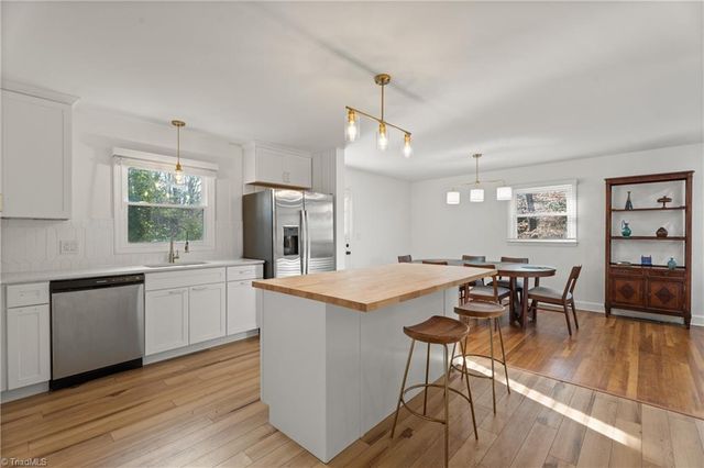 1366 Pinebluff Road, Winston-salem, NC 27103