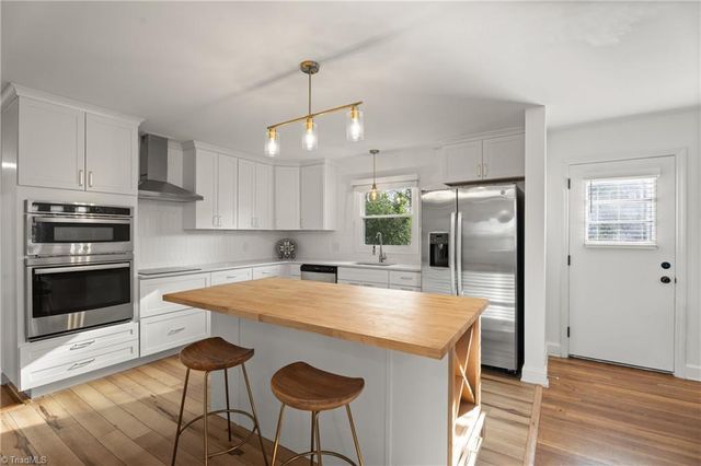 1366 Pinebluff Road, Winston-salem, NC 27103