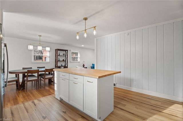 1366 Pinebluff Road, Winston-salem, NC 27103