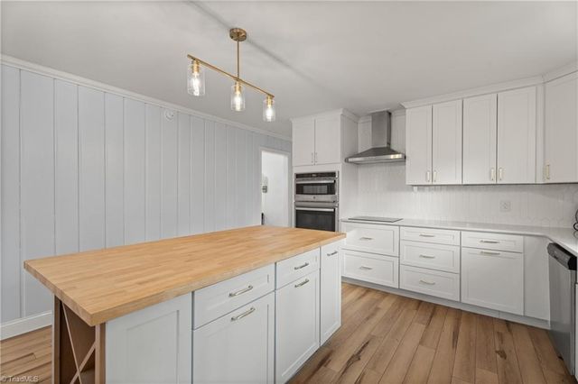 1366 Pinebluff Road, Winston-salem, NC 27103