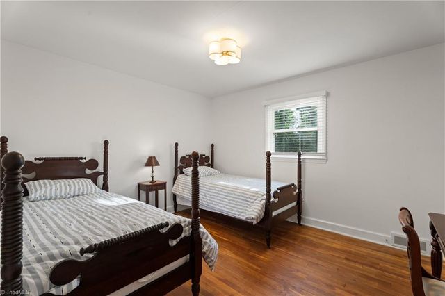 1366 Pinebluff Road, Winston-salem, NC 27103