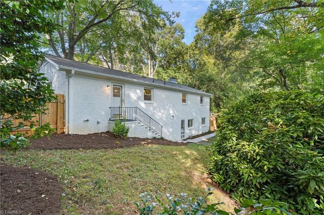 1366 Pinebluff Road, Winston-salem, NC 27103