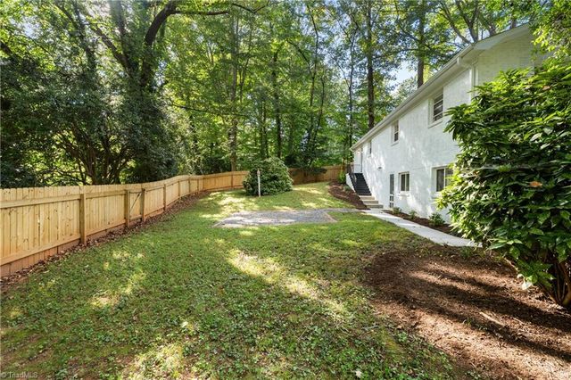 1366 Pinebluff Road, Winston-salem, NC 27103