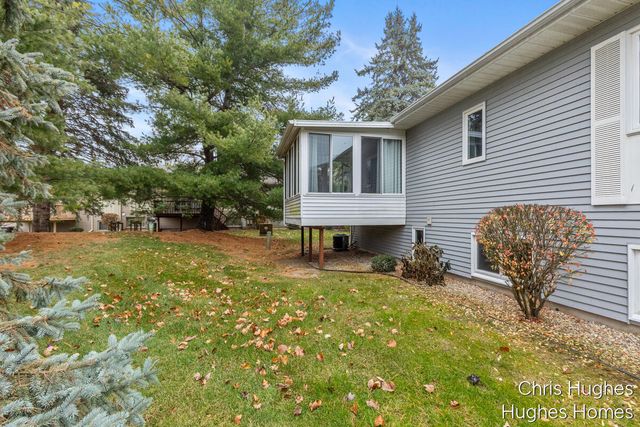 2845 Valley Spring Drive, Caledonia, MI 49316