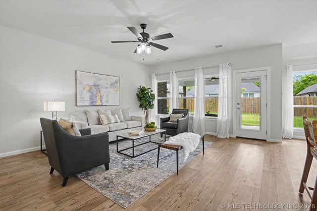 10719 S 280th East Avenue, Coweta, OK 74429