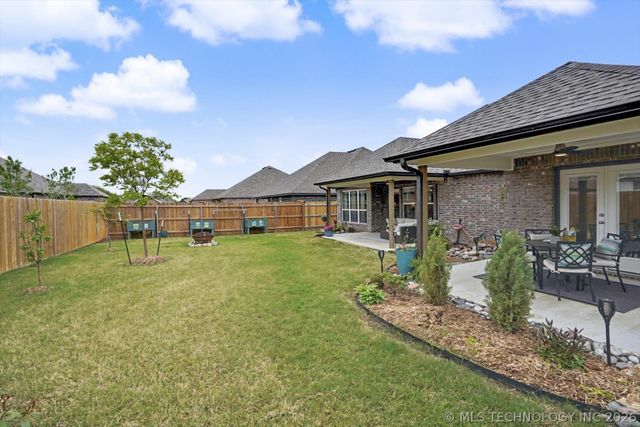 10719 S 280th East Avenue, Coweta, OK 74429