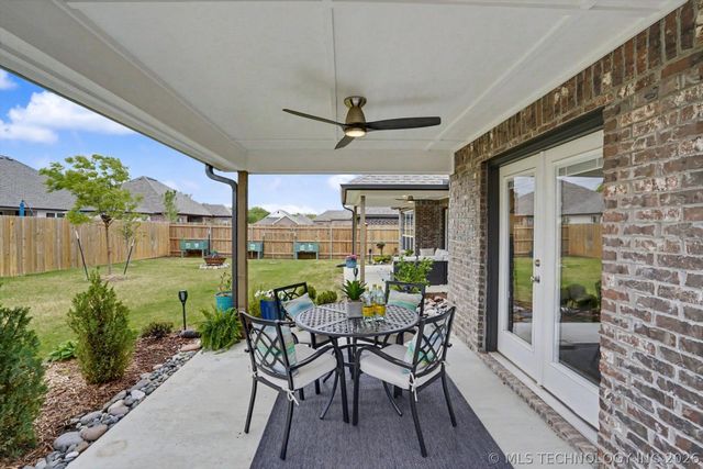 10719 S 280th East Avenue, Coweta, OK 74429