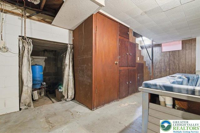 70 West Highland Lane, Mahoning Twp, PA 18235