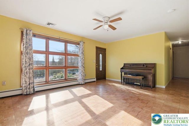 70 West Highland Lane, Mahoning Twp, PA 18235