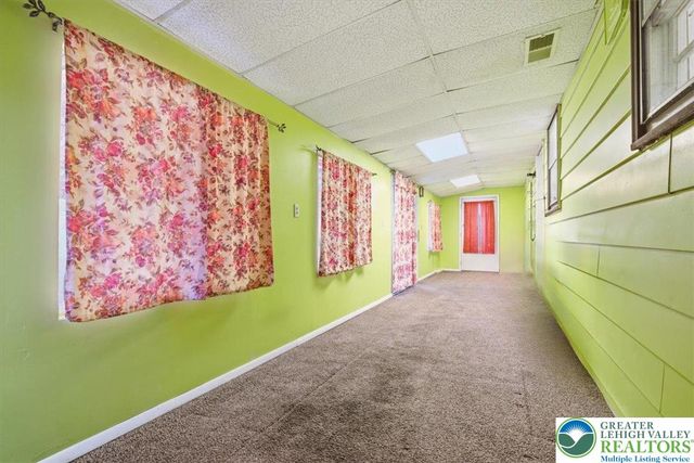 70 West Highland Lane, Mahoning Twp, PA 18235