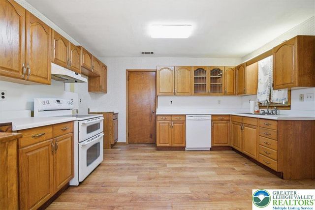 70 West Highland Lane, Mahoning Twp, PA 18235