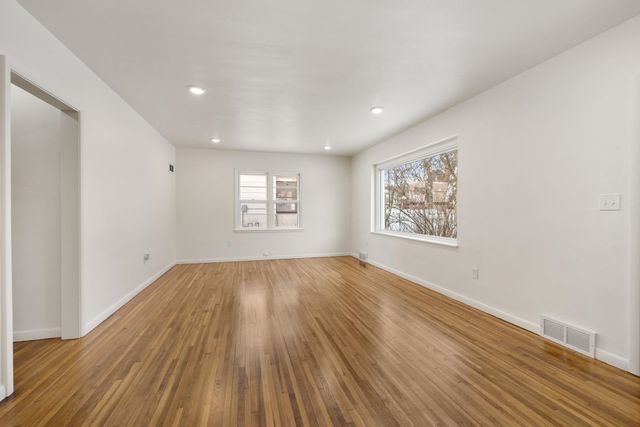 907 2nd st NE, Minot, ND 58703