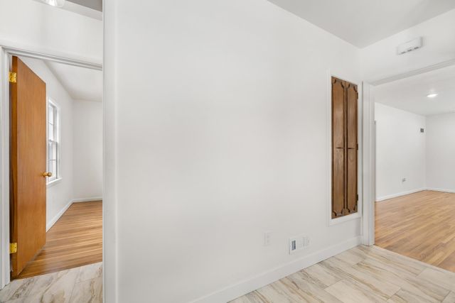 907 2nd st NE, Minot, ND 58703