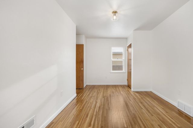 907 2nd st NE, Minot, ND 58703