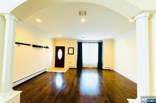 229 E Columbia B, Palisades Park, NJ 07650