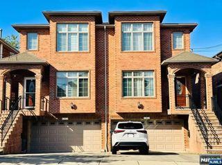 229 E Columbia B, Palisades Park, NJ 07650