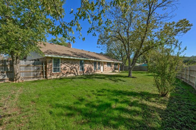 4805 Midoak CIR, Austin, TX 78749