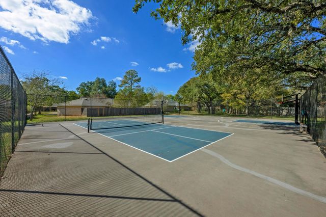 4805 Midoak CIR, Austin, TX 78749