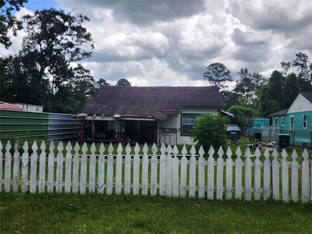 19530 Dunbar Avenue, Houston, TX 77338